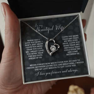 “Never Forget My Love” – A Necklace That Holds Your Promise