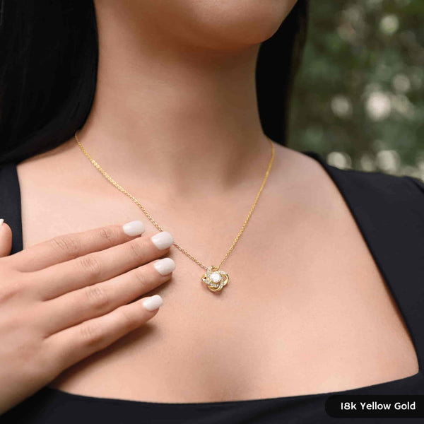“Always in Your Heart” – A Heartfelt Keepsake from Father to Daughter | Queen's Charm Necklace