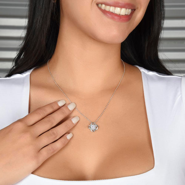 To My Gorgeous Mother | Queen's Charm Necklace | Mother's Day Card